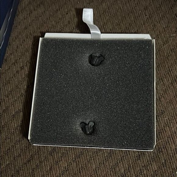 WDW Star Wars Galaxy's Edge Opening Day Jumbo Pin Millennium Falcon LE 1000 - Picture 7 of 8